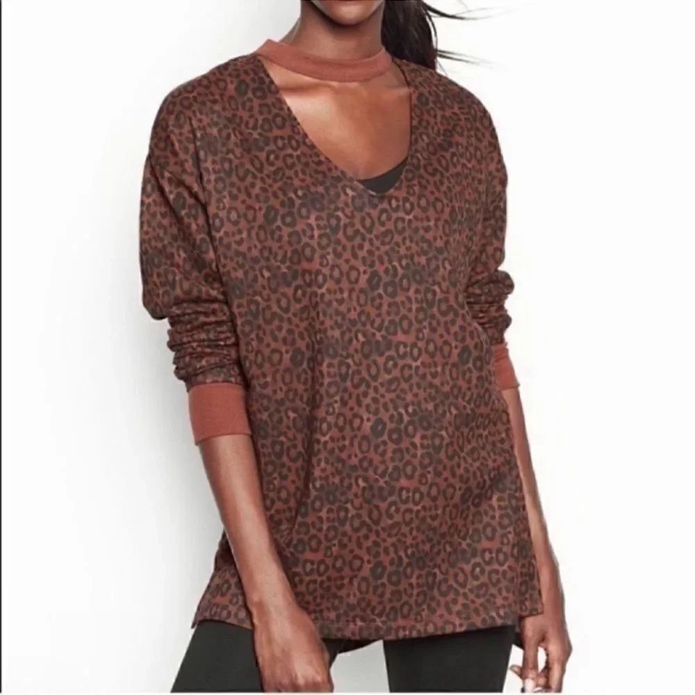 Victoria's Secret Sports Animal Print Top(Size XS)